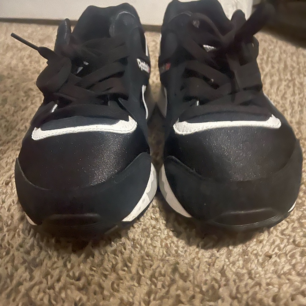 Sneakers | Reebok - Picture 2 of 6